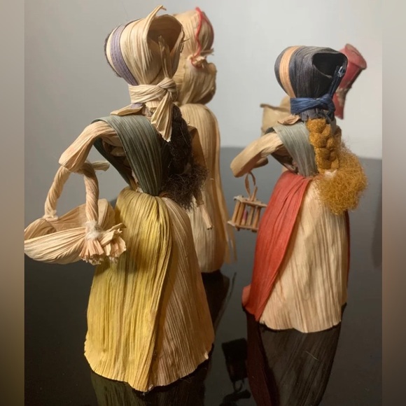 Vintage Hand Made detailed Czech Corn Husk Dolls interesting looking home decor - Picture 4 of 6